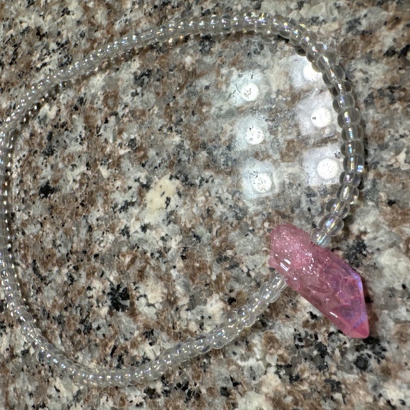 🩷Handmade crystal choker! - Picture 4 of 4